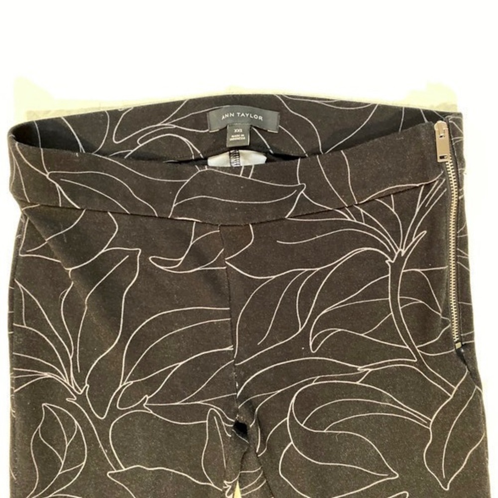 NWT, Ann Taylor Leggings/ Ankle Length Pants!
